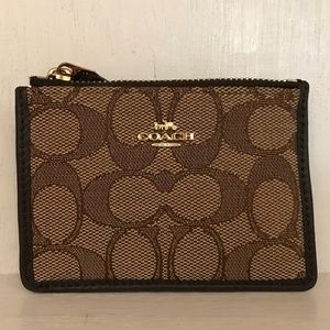 Coach Mini Skinny ID